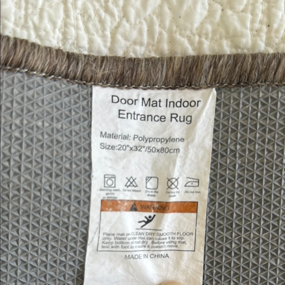 3 taupe Rugs
